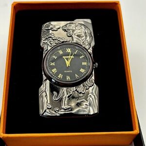 Tiger Black Luxury Quartz Watch Butane Gas Cigar Lighter Windproof  Blue Flame